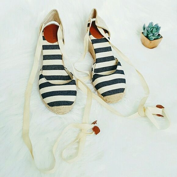 Sonoma wedge espadrills size 9 1/2M - Picture 1 of 4